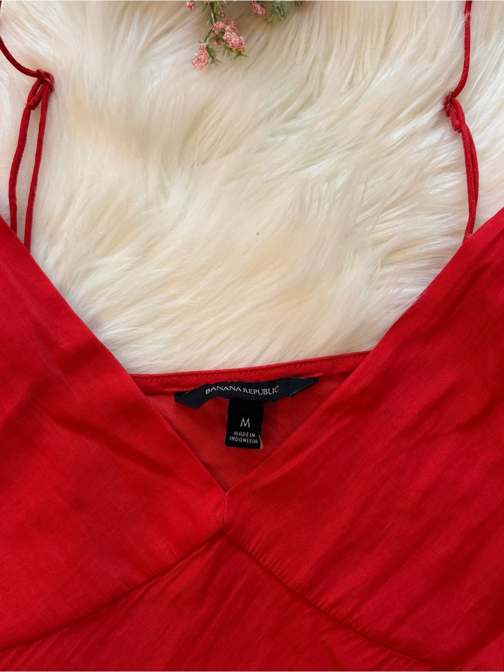 Banana Republic Silky Red Camisole Top - Picture 2 of 2